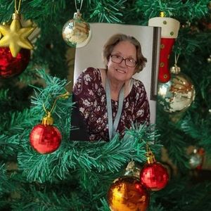 Meet your Posher, Sandy paul liz